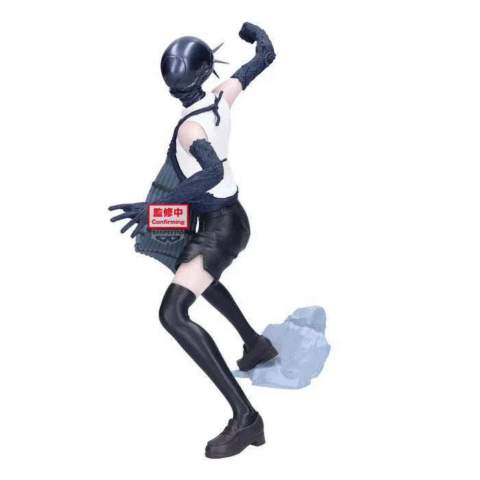 chainsaw man figure, anime figure, bomb figure, bomb girl figure, grandista figure, banpresto figure, side view