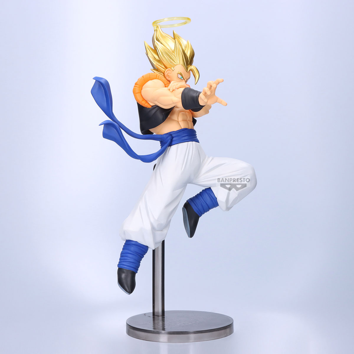dragon ball figure, anime figure, super gogeta figure, gogeta figure, dokkan battle figure, 10th anniversary figure, banpresto figure, side view