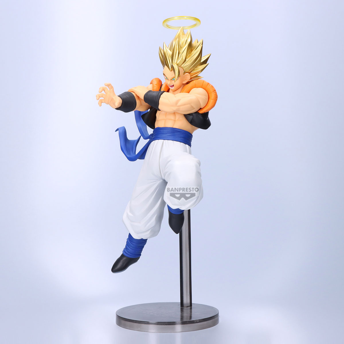 dragon ball figure, anime figure, super gogeta figure, gogeta figure, dokkan battle figure, 10th anniversary figure, banpresto figure, side view