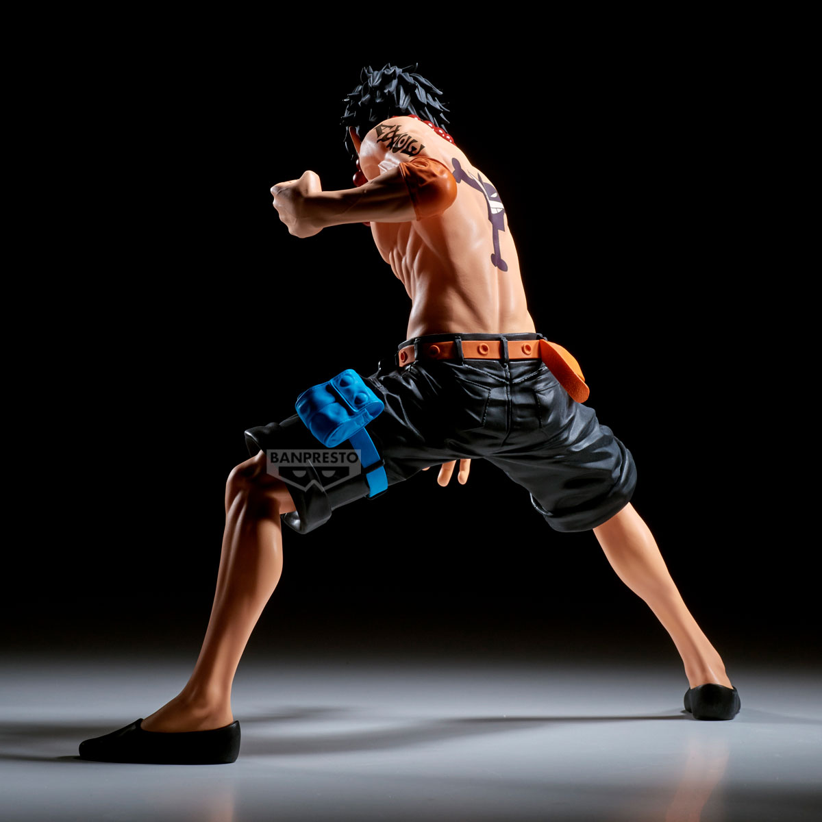 one piece figure, anime figure, portgas d. ace figure, ace figure, grandista figure, banpresto figure, back view