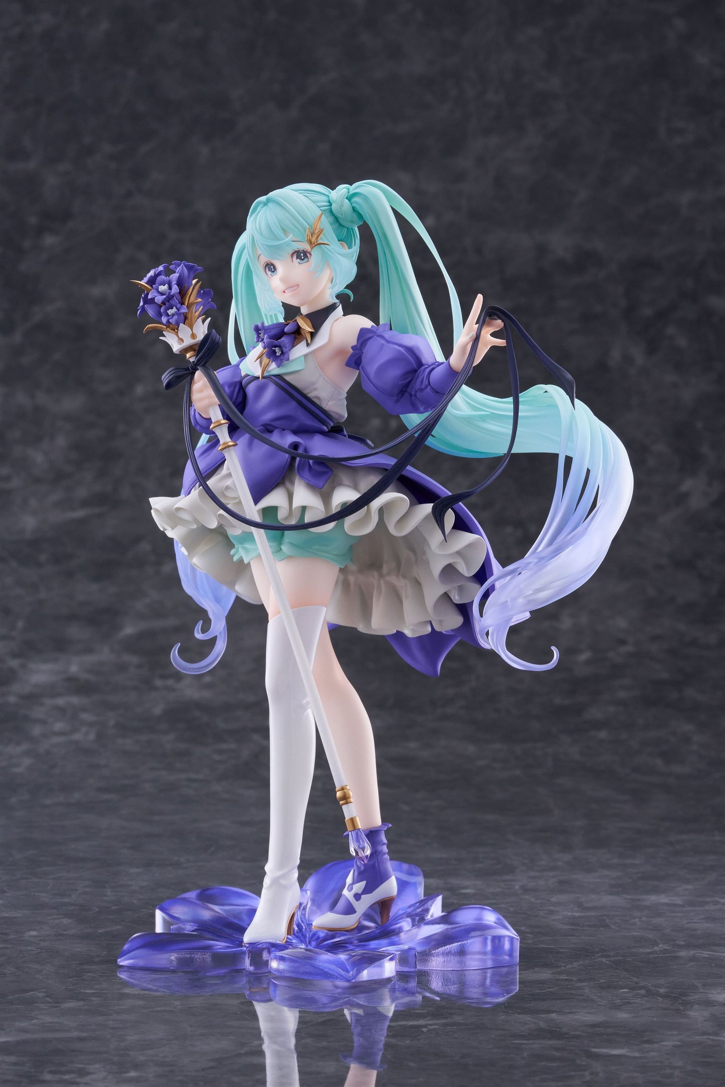 AMP+ Figure - Hatsune Miku - Birthday 2024 (Flower Ver.)