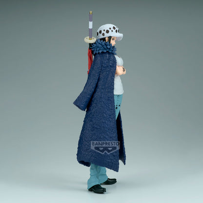 one piece figure, anime figure, trafalgar law figure, glitter and glamours figure, change version figure, female version figure, banpresto figure, side view